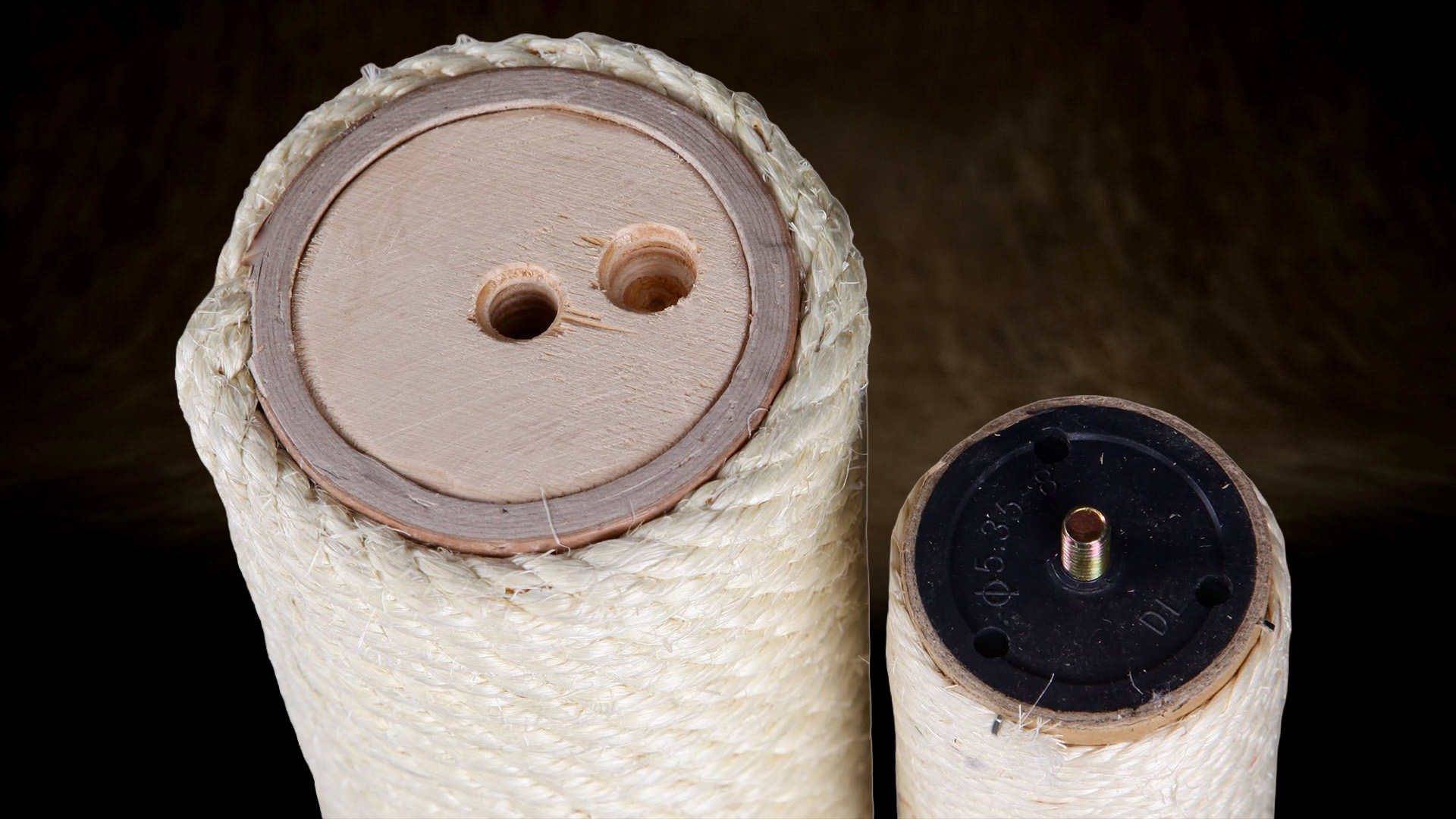 Comparison of post-end construction: on the left, a thick-walled tube with a full multilayer-plywood mounting insert; on the right, a thin-walled tube with a lightweight plastic end fitting. Differences in tube thickness and fixing design directly affect the durability of the connection.Comparison of post-end construction: on the left, a thick-walled tube with a full multilayer-plywood mounting insert; on the right, a thin-walled tube with a lightweight plastic end fitting. Differences in tube thickness and fixing design directly affect the durability of the connection.Comparison of post-end construction: on the left, a thick-walled tube with a full multilayer-plywood mounting insert; on the right, a thin-walled tube with a lightweight plastic end fitting. Differences in tube thickness and fixing design directly affect the durability of the connection.